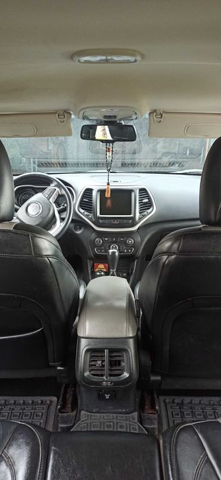 Jeep Cherokee КL 2014