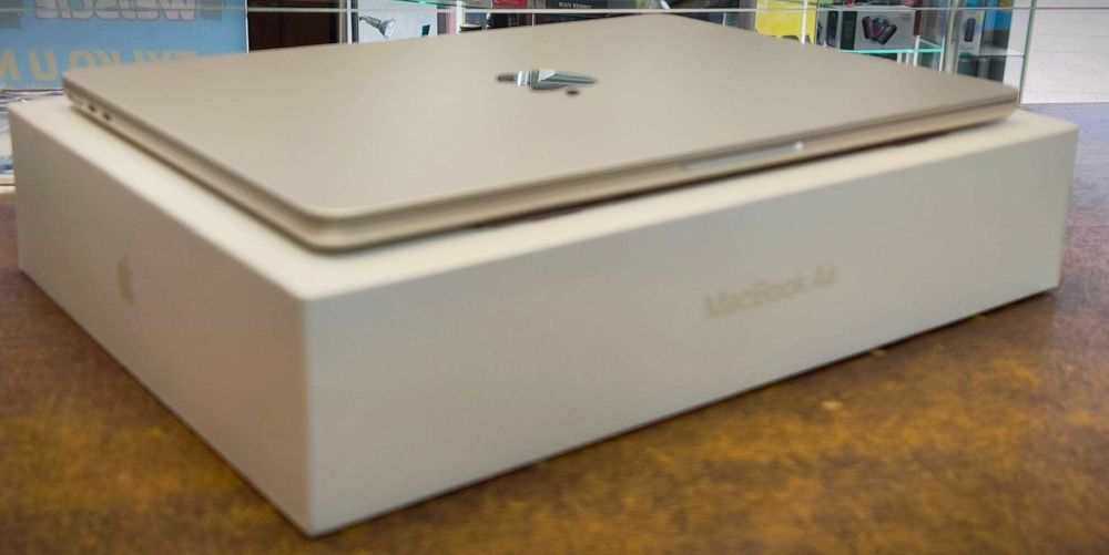 777/ MacBook Air 2022 A2681 M2 16gb+256gb 13,6" bat: 2cykle