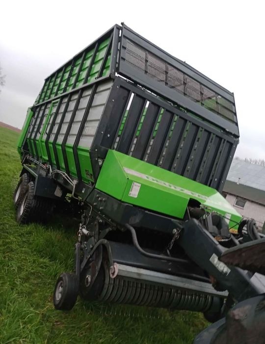 Przyczepa samozbierająca Deutz fahr fe.7.46