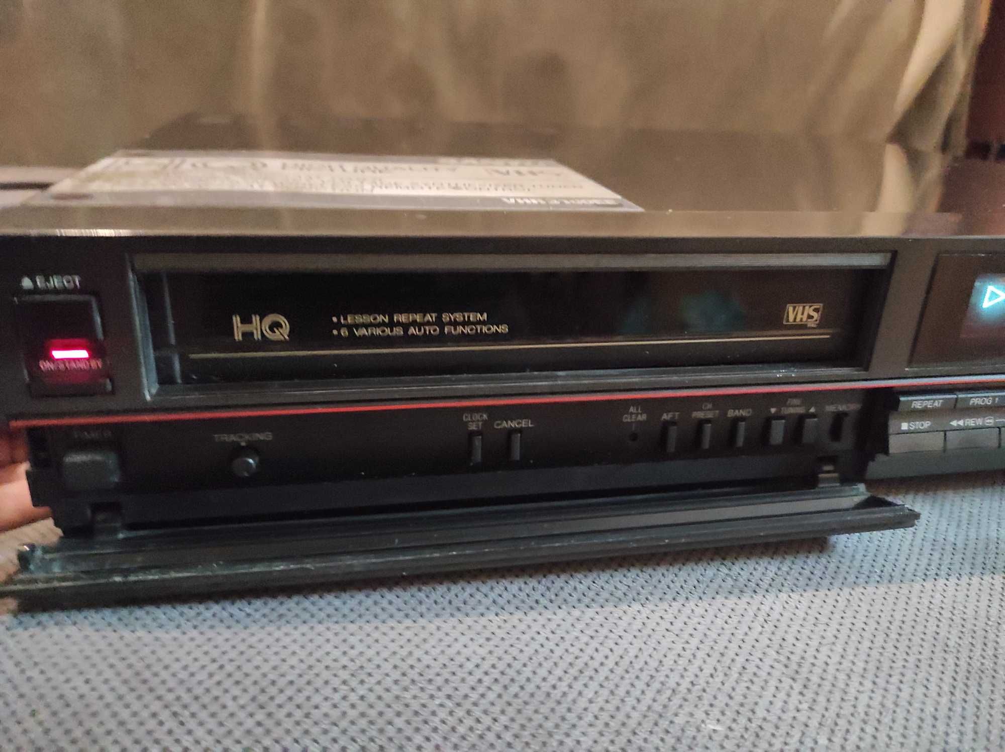 Magnetowid Sanyo VHR-3100EE uszkodzony
