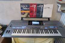 Keyboard Yamaha Tyros 5 (61 klawiszy) z rozszerzeniami