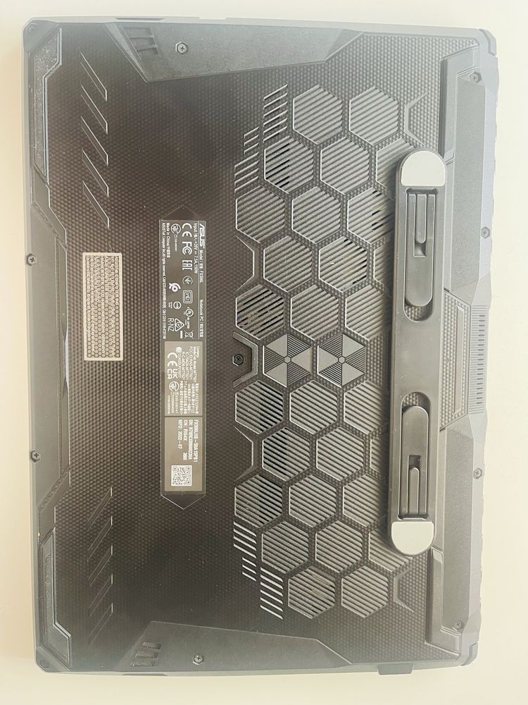 Portatil Gaming ASUS TUF FX506 - I5 10 Gercao + GTX 1650 - Como novo!