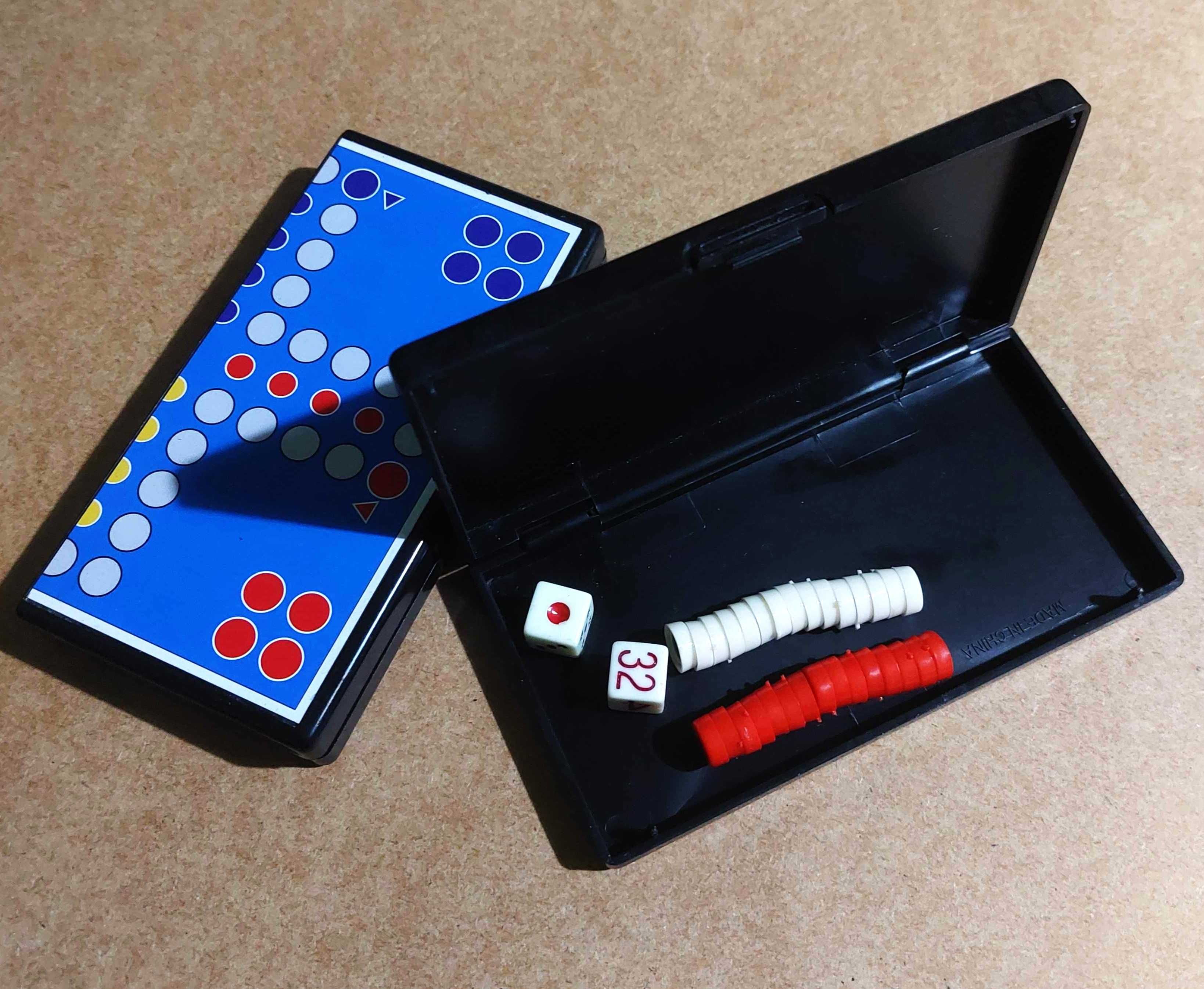 Magnetyczne gry kieszonowe chińczyk tryktrak