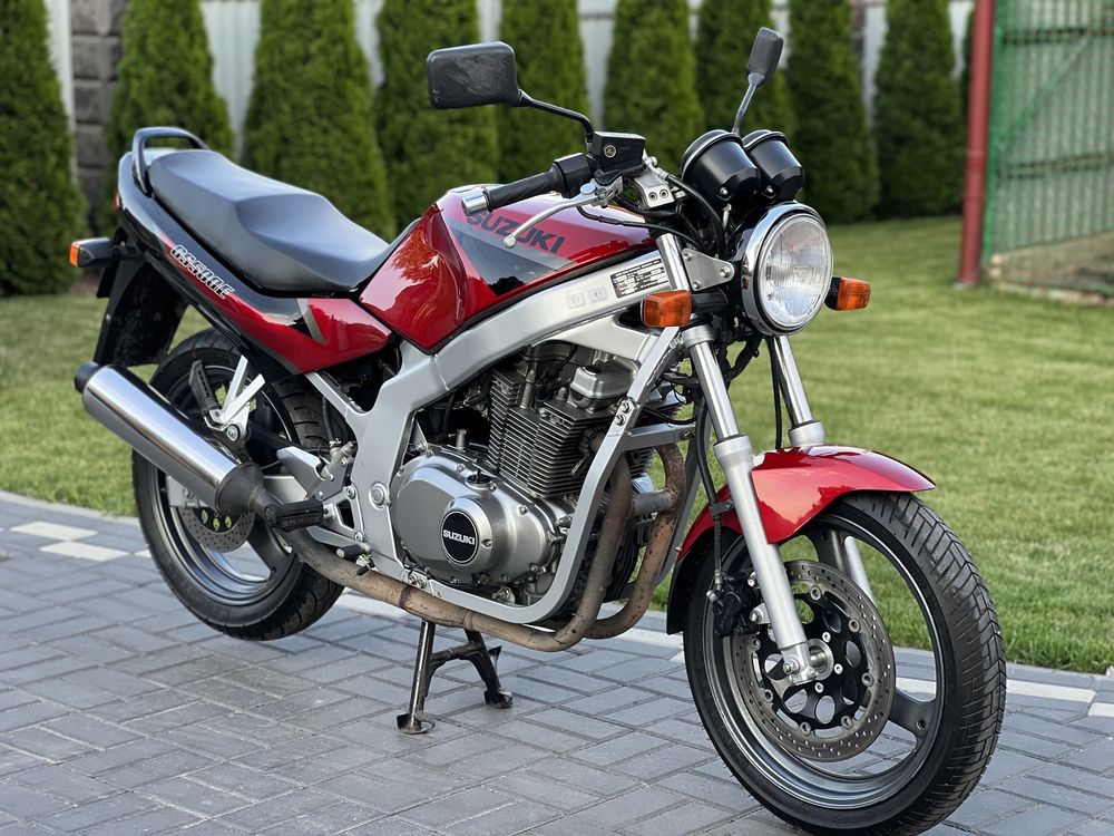 Suzuki GS500 EU.