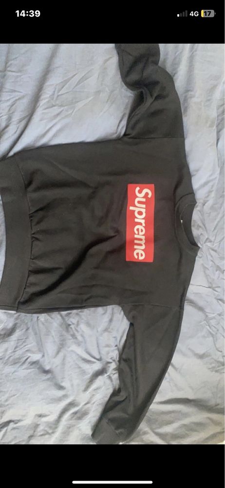 Sweatshirt supreme falsa