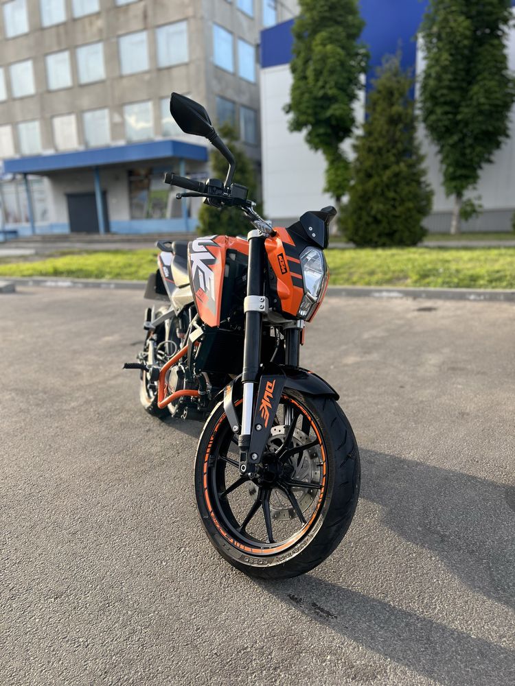 Мотоцикл KTM Duke 200 2012 рік