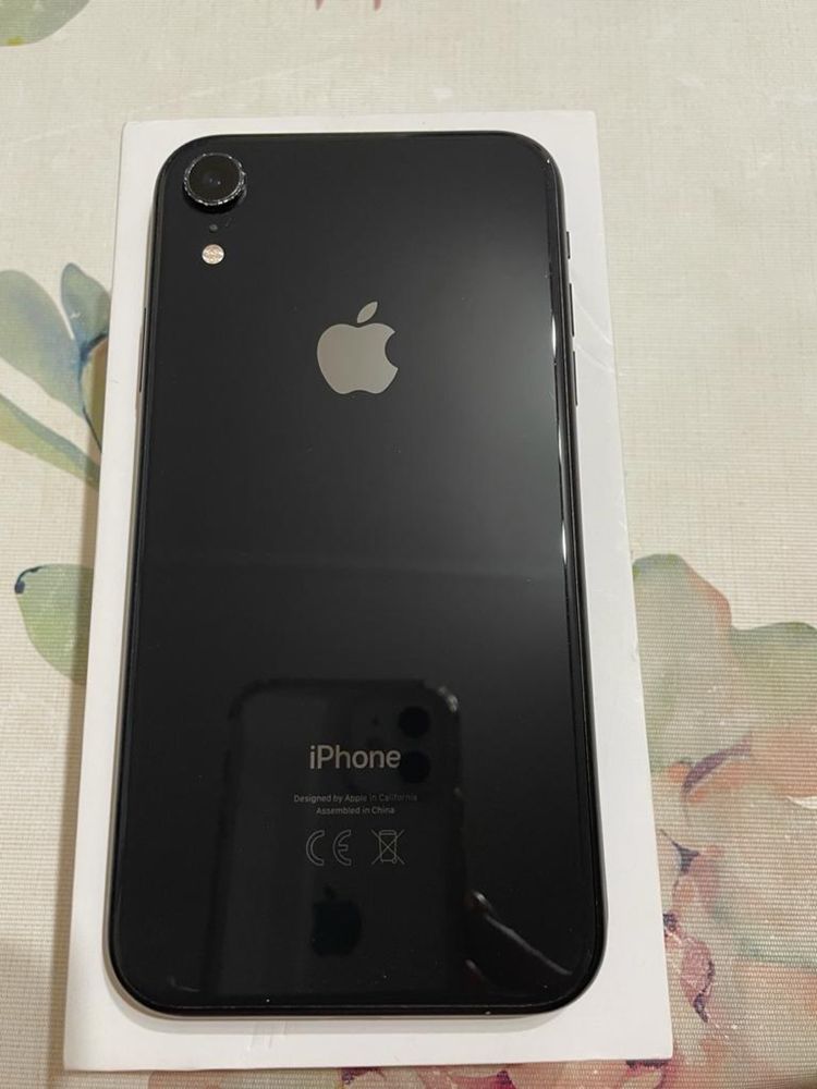 iPhone XR, Black 64 GB