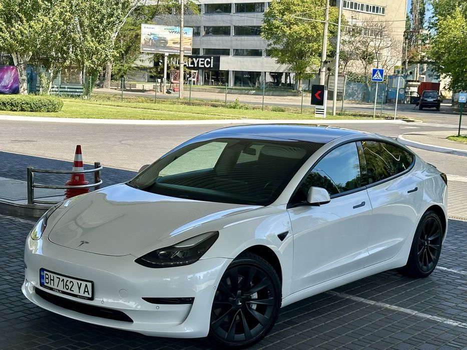 Tesla 3 rest lfp