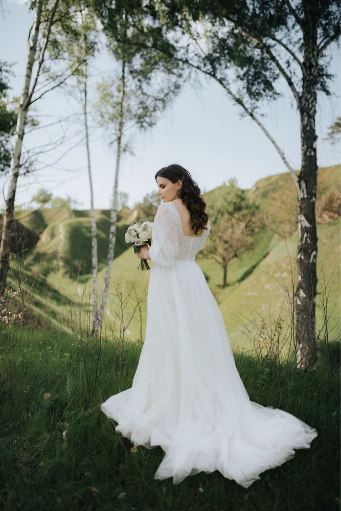 Оренда Весільна сукня, колекція весна 2023