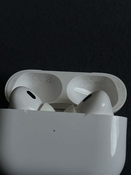 оригінальні airpods pro 2