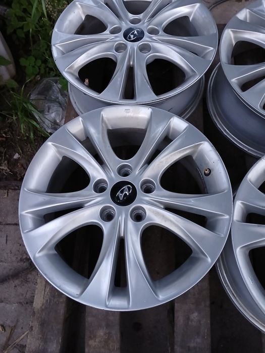 Комплект оригінальних дисків Hyundai Sonata YF R17x6,5j 5x114,3 ET