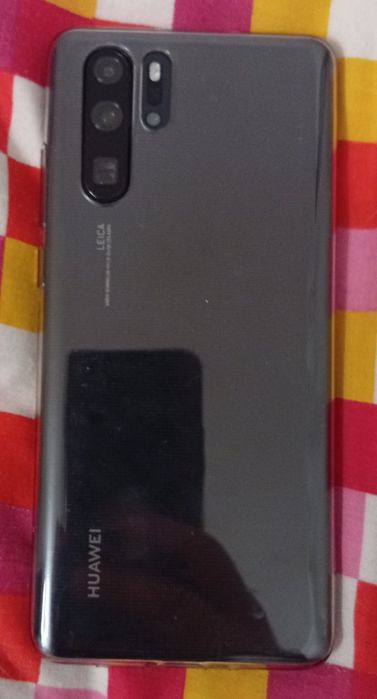 Huawei P30 Pro Ecrã infinito