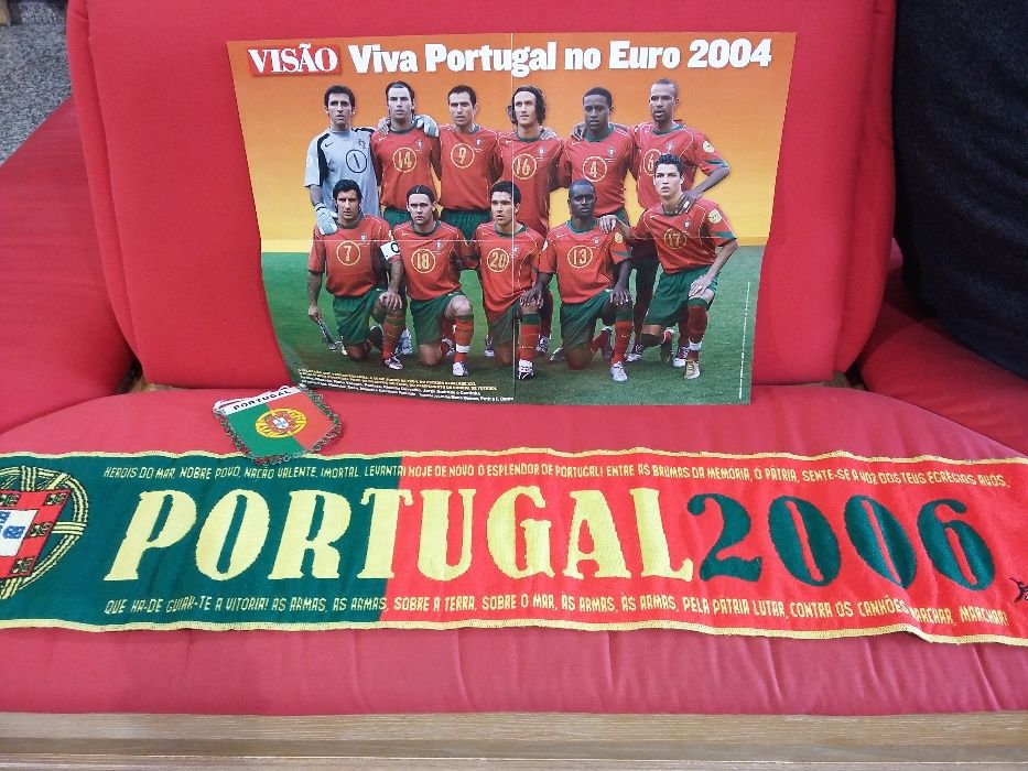 Poster com o Cristiano Ronaldo, cachecol, galhardete de Portugal