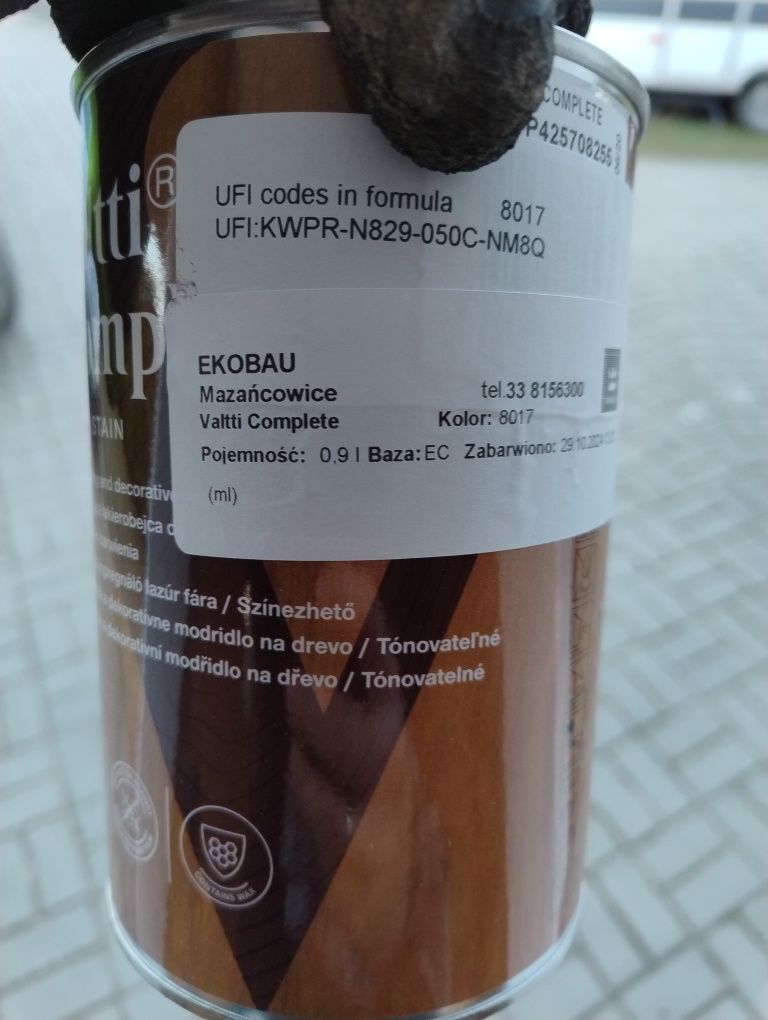 Farba do drewna 0.9 l