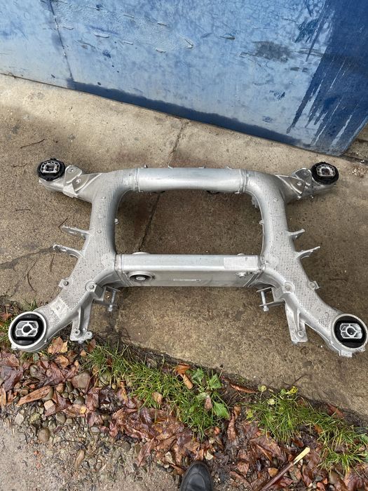 Підрамник задній BMW G05