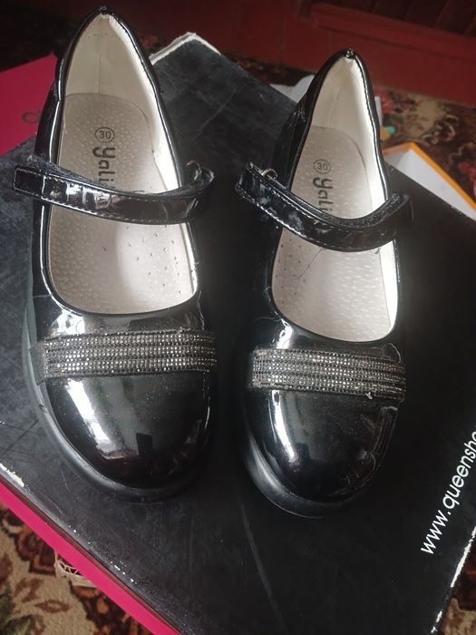 Туфлі для дівчинки