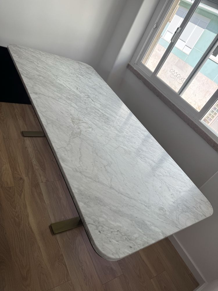 Mesa de Jantar Marmore