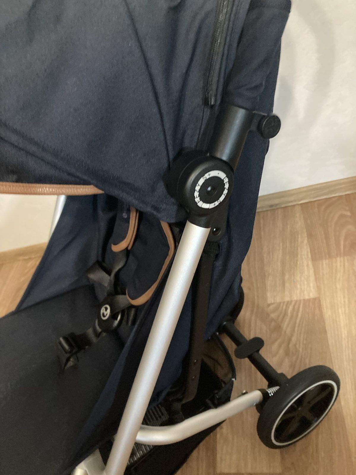 Cybex  Eezy S Plus (стан нової)