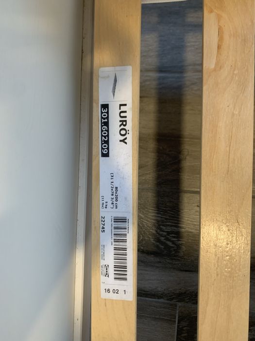 Cama de solteiro com colchão e estrado incluido