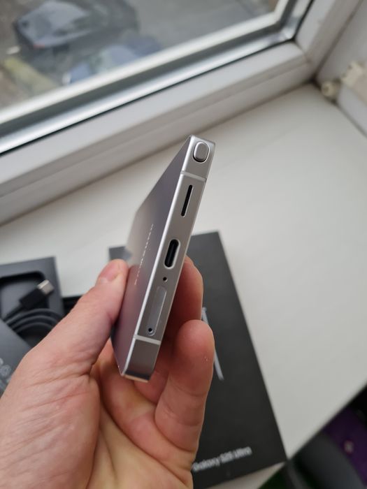 Samsung s25 ultra 12/256 100% батарея