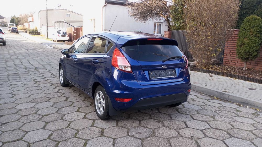 Ford Fiesta MK7 1.25 2016 Rok Książka Serwisowa