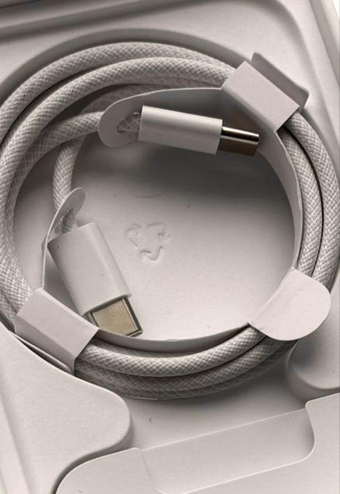 Оригинальний кабель Apple USB-C от айфона 15, ipad