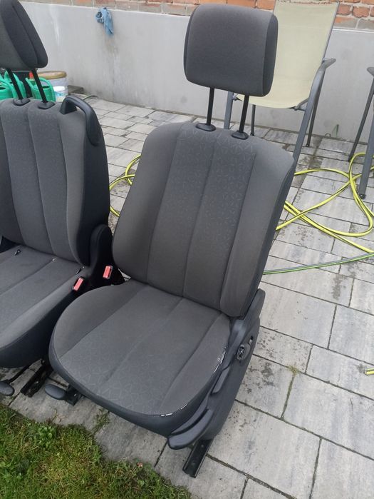 Fotele Renault scenic 2