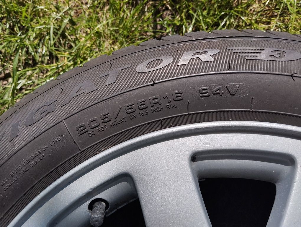 Felgi z oponami wielosezonowymi audi 5x112