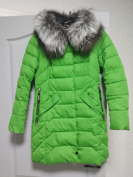 Зимовий пуховик, (пальто, куртка.)