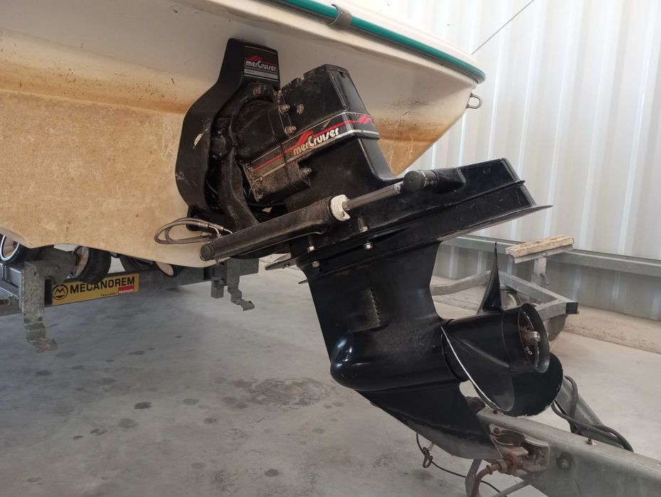 Łódź motorowa Sea Ray 175 BR Maximum Mercruiser 3.0 Tks