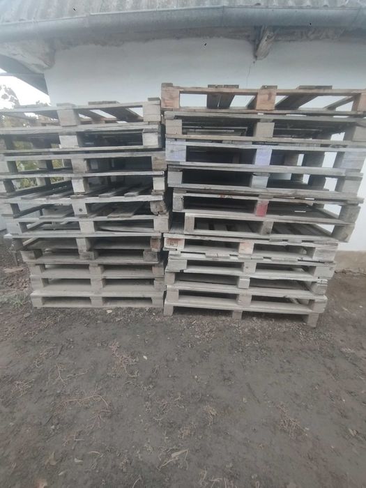 Продам потдони і секції забору дерево