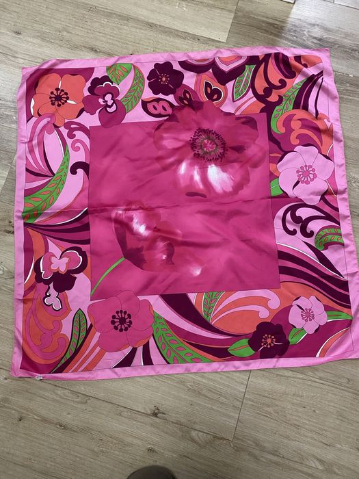 chusta kwadrat 88x89 cm