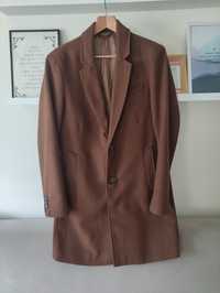 Długi brązowy płaszcz Reserved