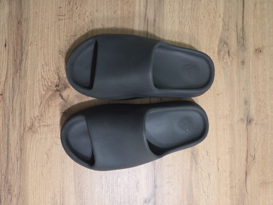 Klapki yezzy slide adidas r.43