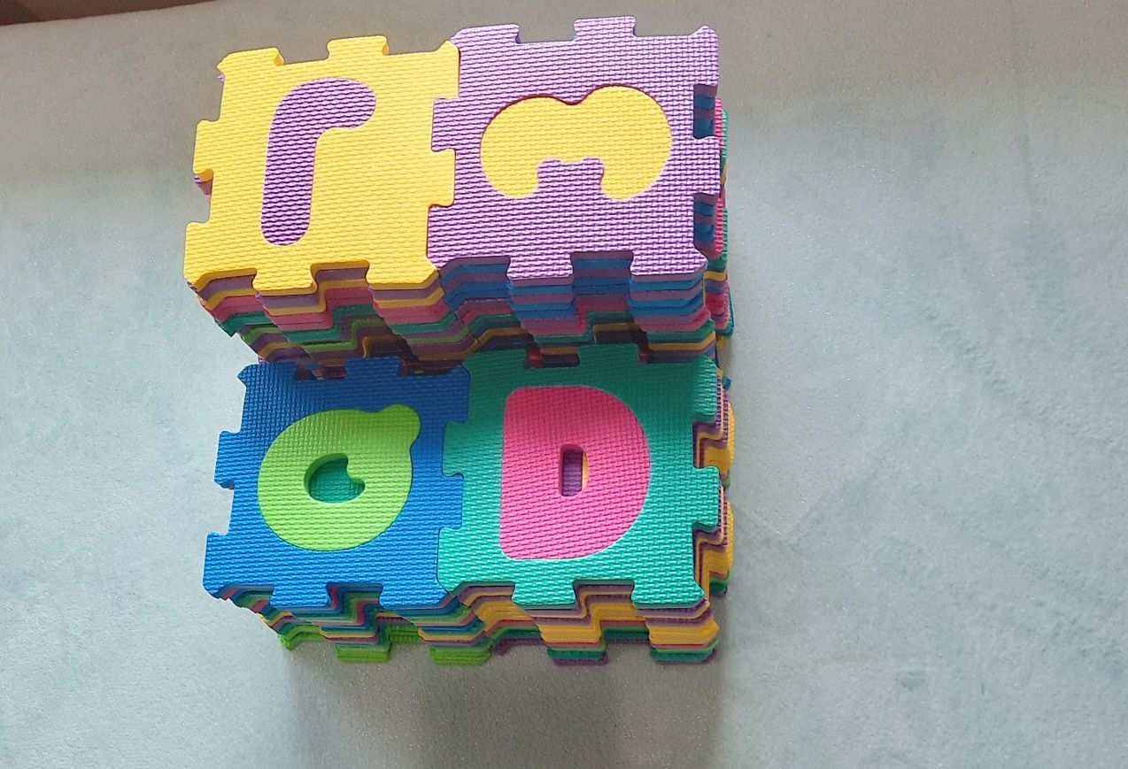 Puzzle piankowe literki cyferki