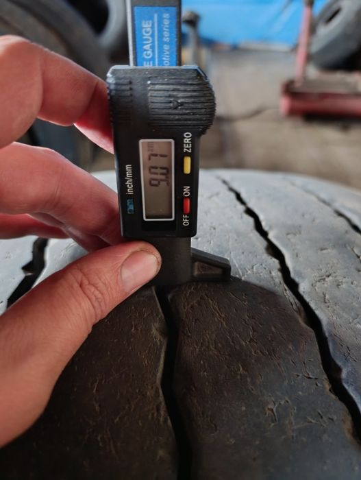 Одна шина Continental 385/65r22.5