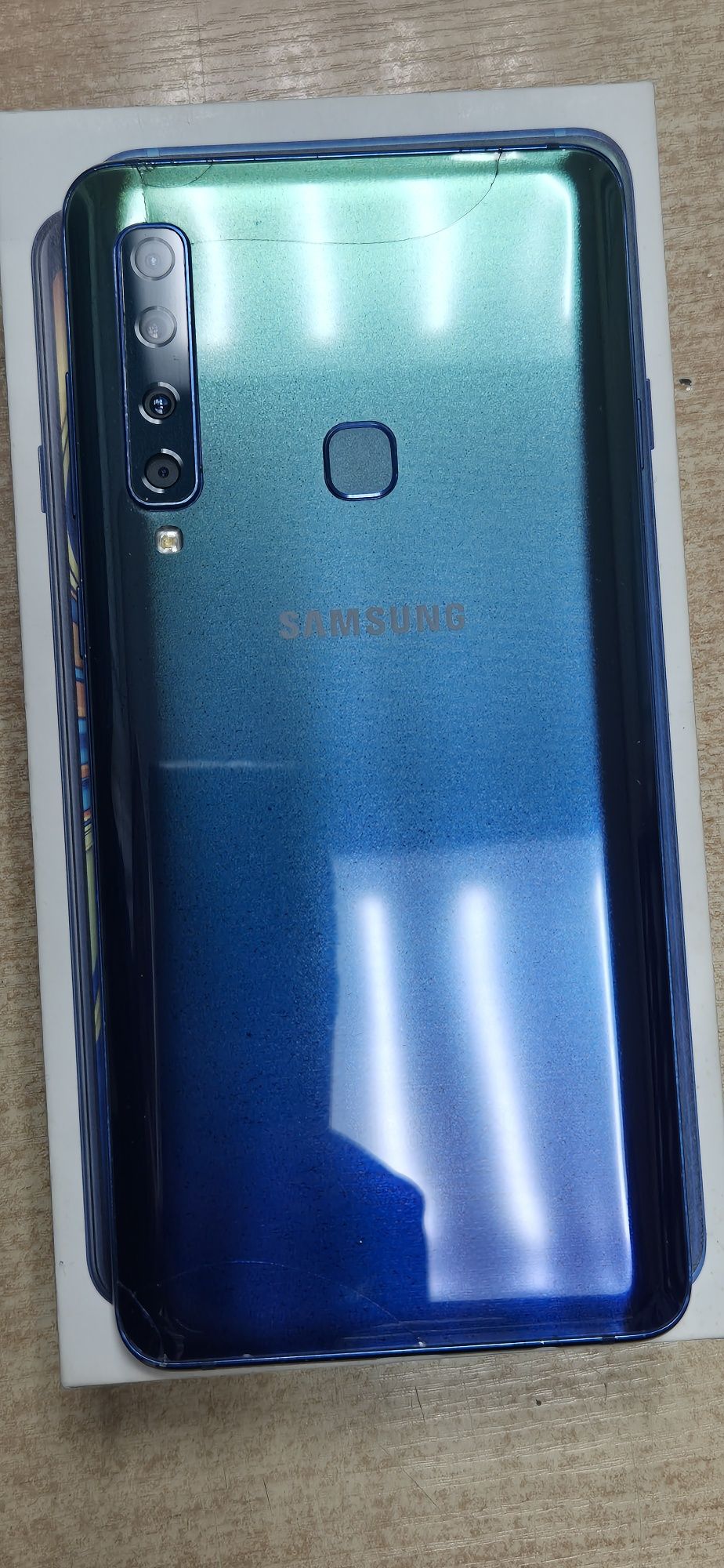 Самсунг galaxy A9