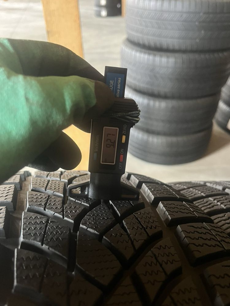 255/50/19+235/55/19 R19 Goodyear Ultra Grip Perfomance+ ContiSeil 4шт