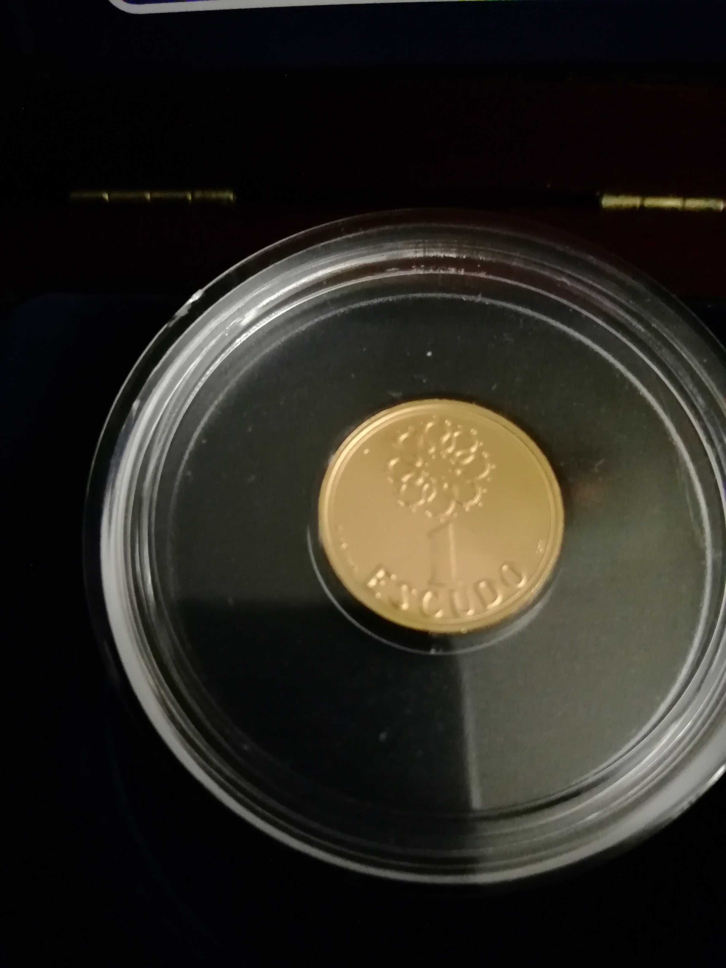 Moeda de ouro de 1 escudo 2001