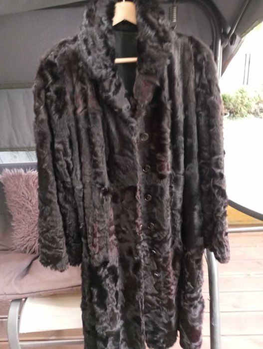 Futro czekoladowy brąz kozy