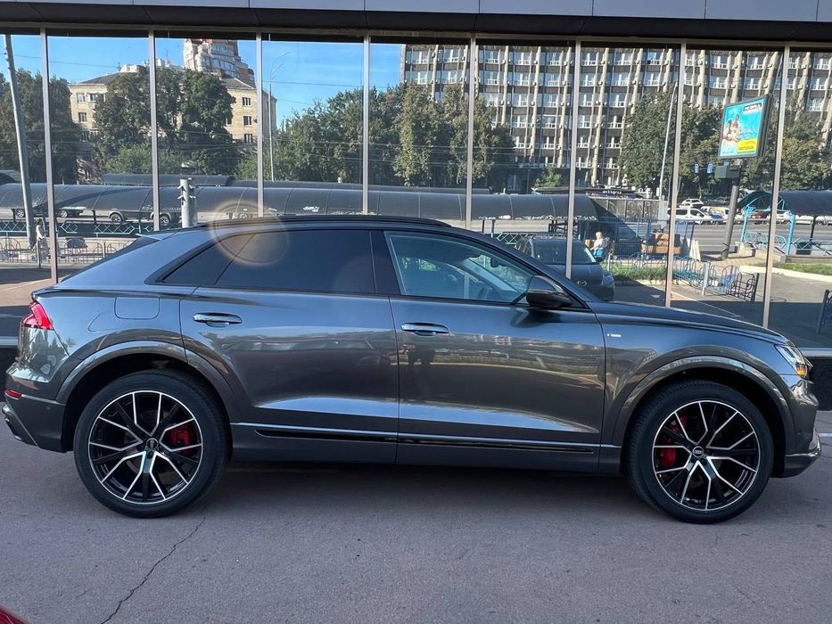 Audi Q8 2020 S-Line