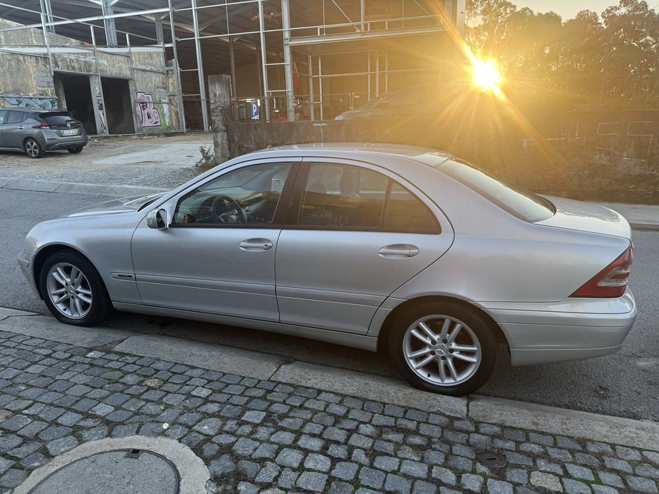 Mercedes c220cdi 2001 caixa automática