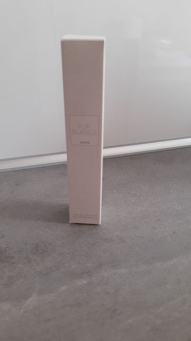 Nowy perfumy Pur Blanca avon 50ml.