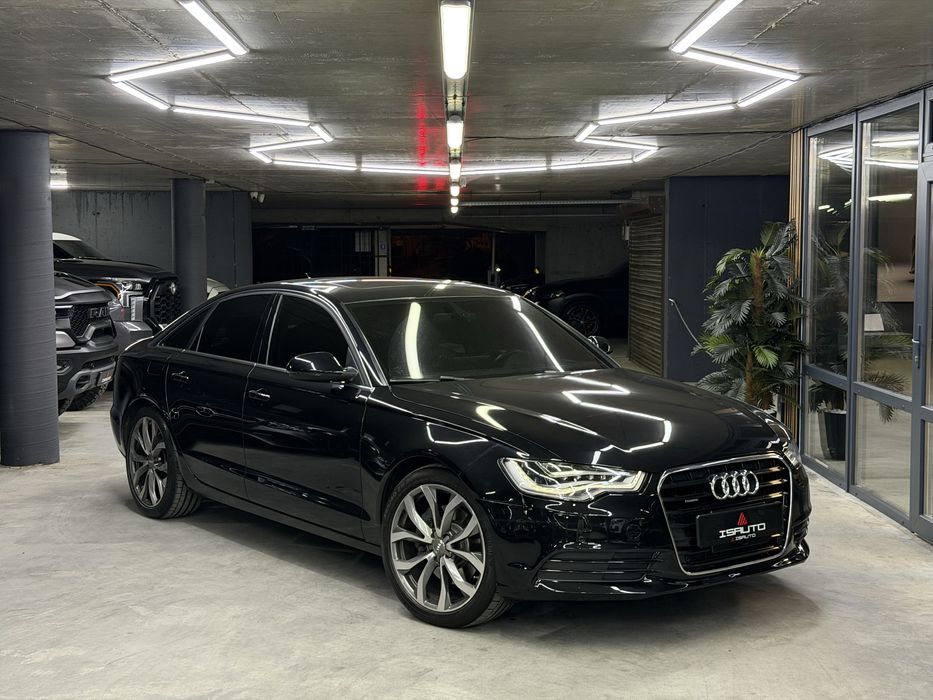 Audi A6.