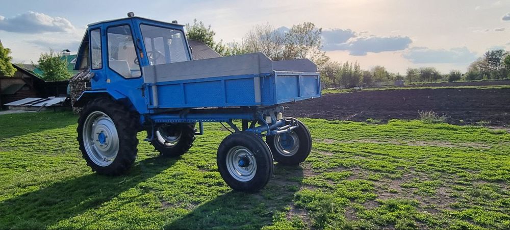 Трактор в гарному технічному стані