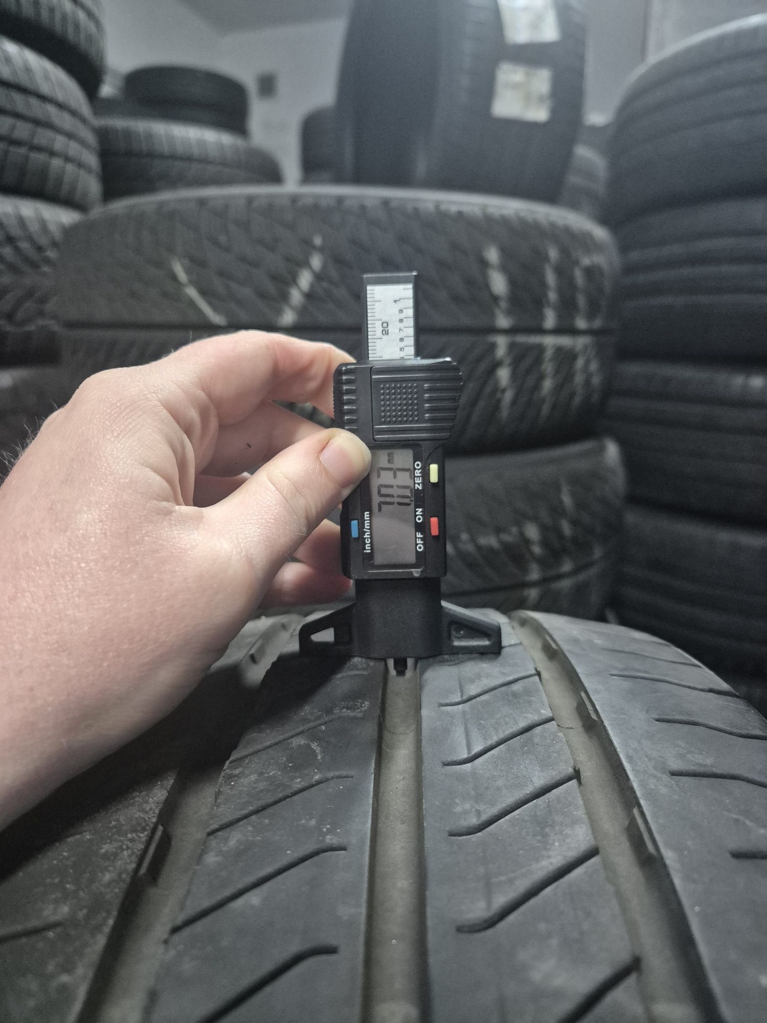 4xContinental 225 65r16c., 2024 7 mm
