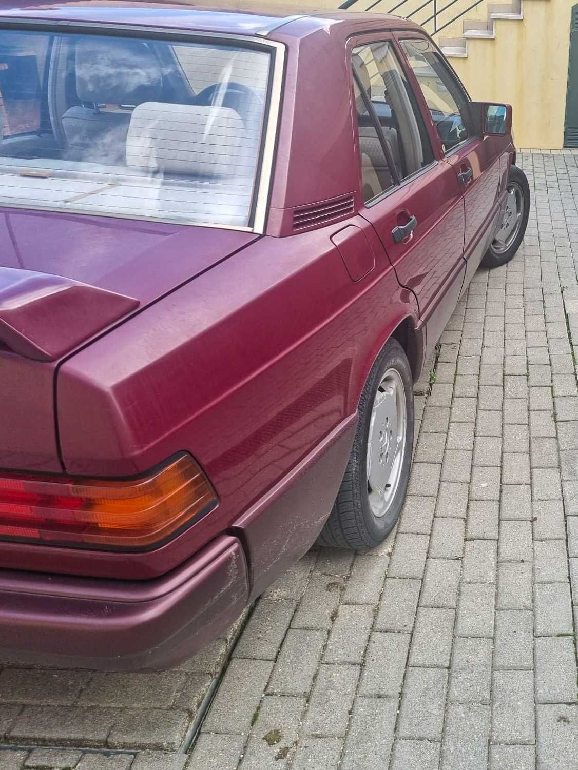 Mercedes-Benz 190 D 2.0 – Clássico de 1989 em excelente estado