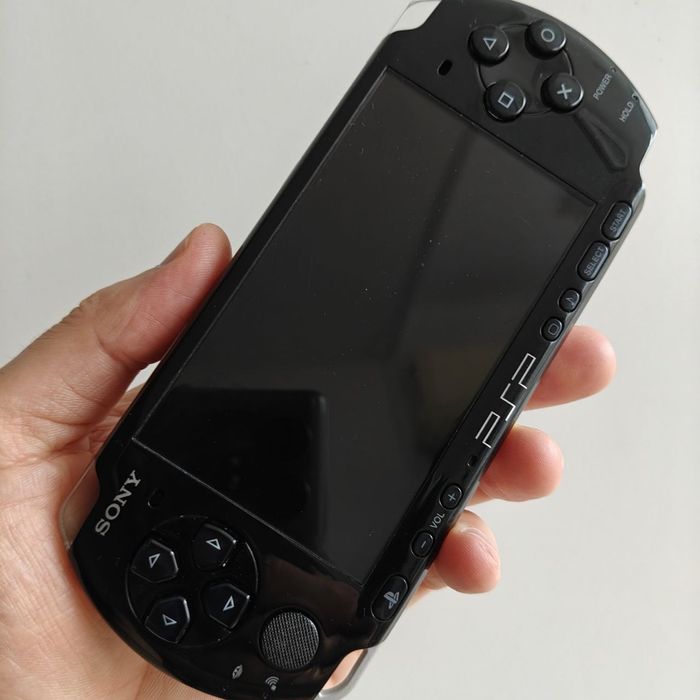 Sony PSP2000 Piano Black