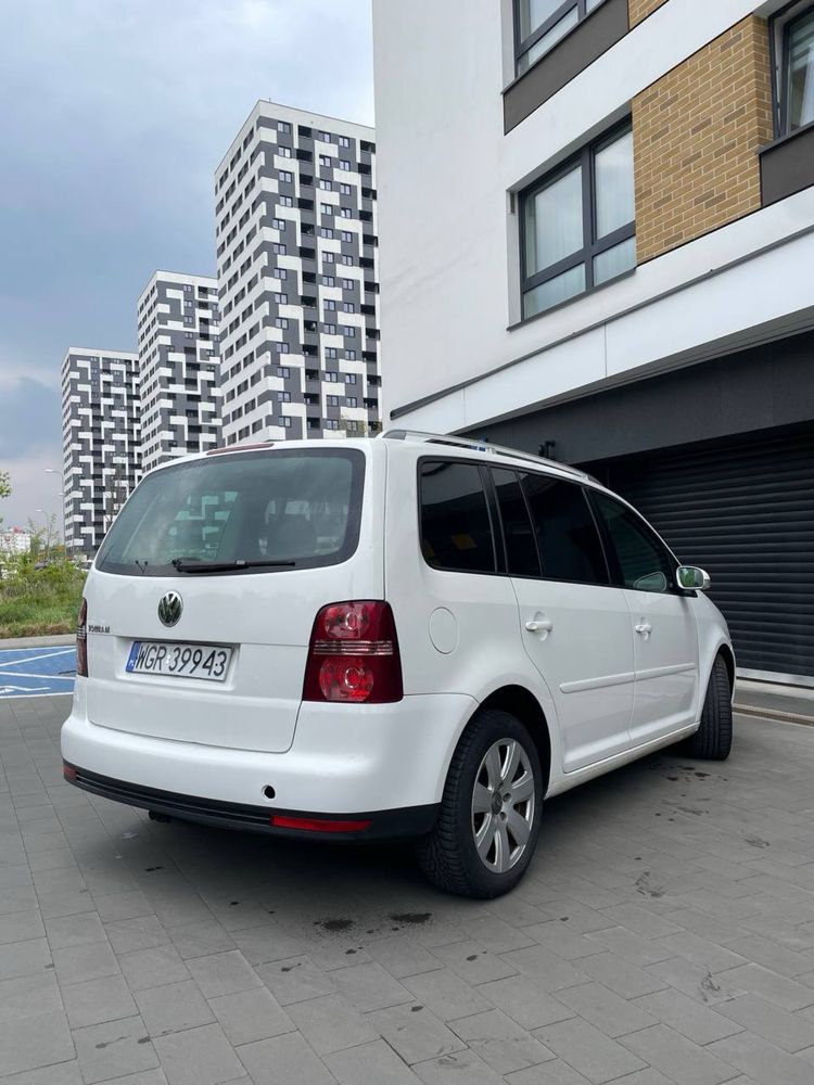 Volkswagen Touran 2007 Rok 1.4 Benzyna Manual 7 Osobowy