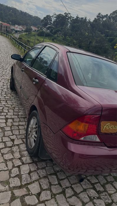 Ford focus 2000 vender logo
